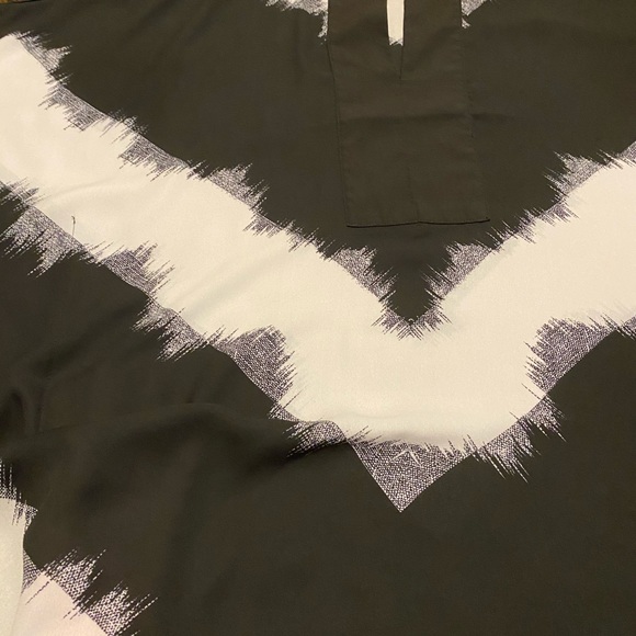 Mossimo - Picture 4 of 4